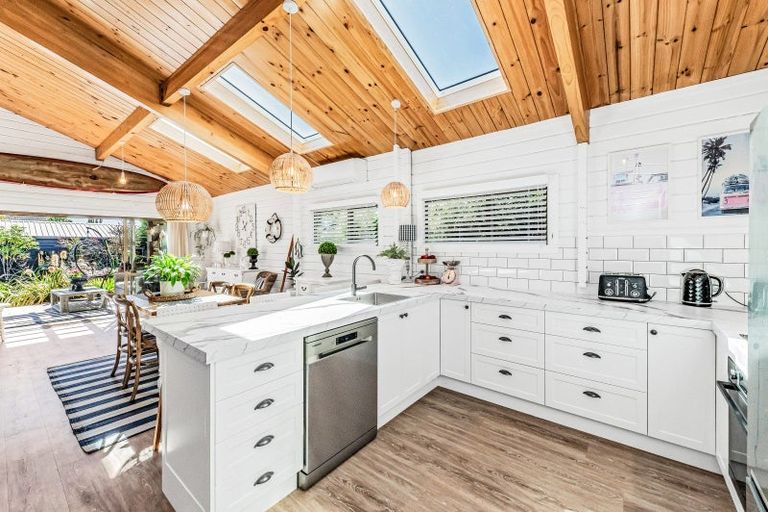 Photo of property in 11 Swindells Road, Waikuku Beach, 7473