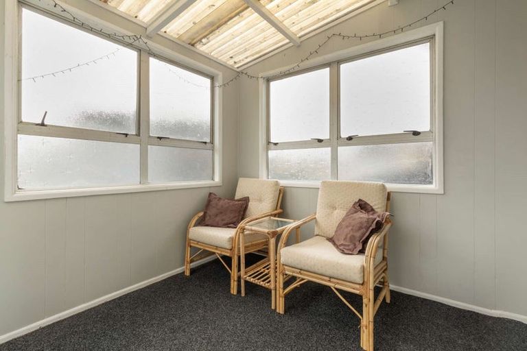 Photo of property in 10 Adam Place, Mangakakahi, Rotorua, 3015