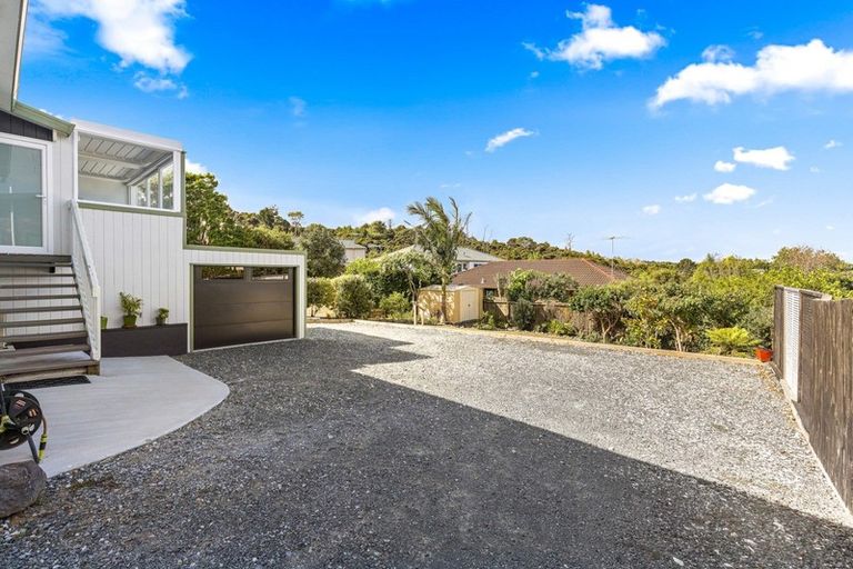 Photo of property in 135 Mahurangi East Road, Snells Beach, 0920