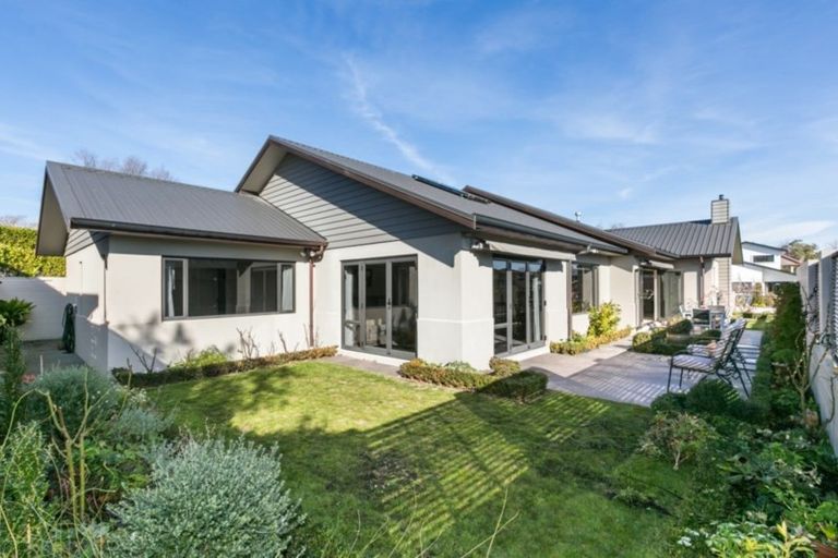 Photo of property in 25b Chambers Street, Havelock North, 4130