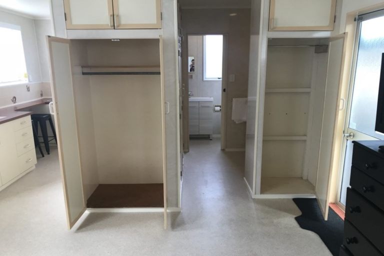 Photo of property in 3 Shepherds Road, Papakura, 2110