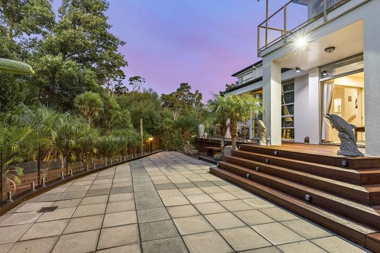 Photo of property in 5 Oakford Park Crescent, Greenhithe, Auckland, 0632