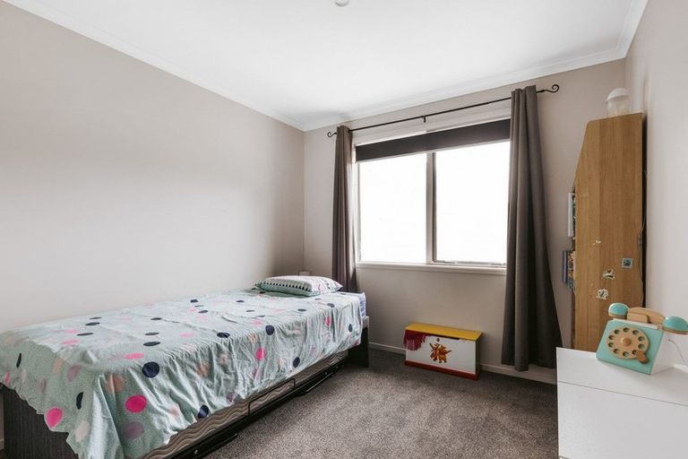 Photo of property in 20 Watene Way, Welcome Bay, Tauranga, 3112