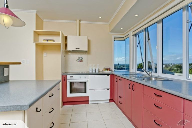 Photo of property in 55 Coronation Road, Hillcrest, Auckland, 0627