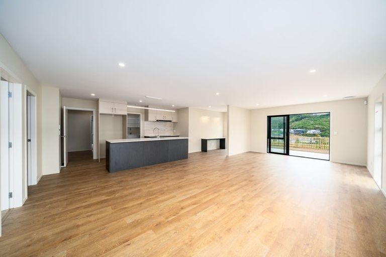 Photo of property in 67 Crompton Avenue, Churton Park, Wellington, 6037
