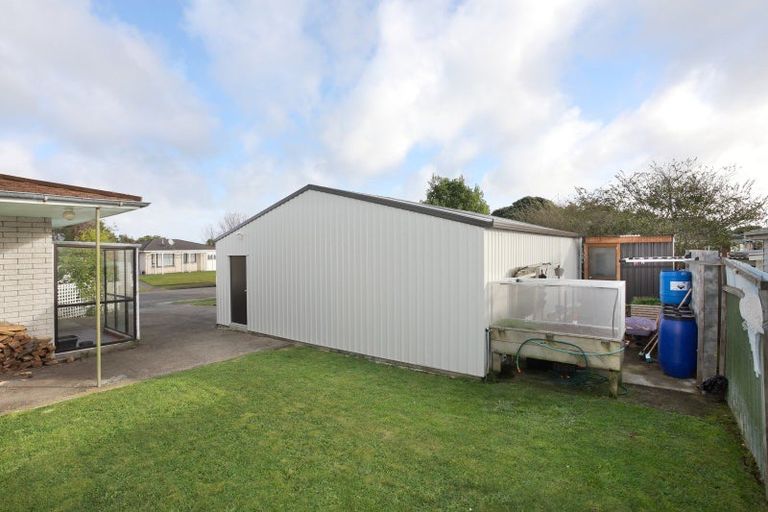 Photo of property in 2 Walker Crescent, Bulls, 4818