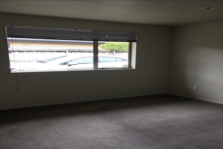 Photo of property in 4 Alderbury Way, Henderson, Auckland, 0612