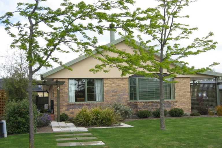 Photo of property in 4 Calvandra Grove, Rangiora, 7400