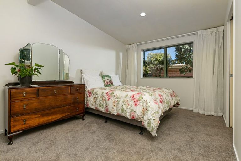 Photo of property in 9/34 Waipuia Place, Greenhithe, Auckland, 0632