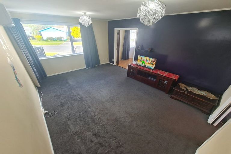 Photo of property in 261 Wellington Road, Wainuiomata, Lower Hutt, 5014