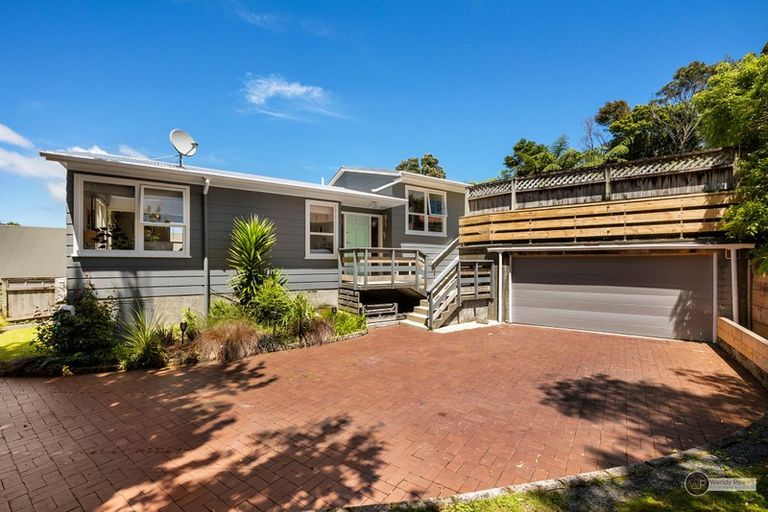 Photo of property in 17 Park Road, Belmont, Lower Hutt, 5010