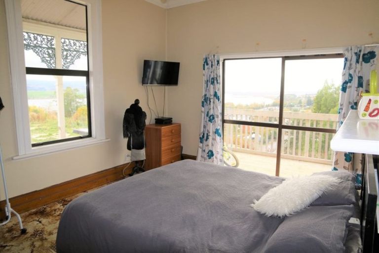 Photo of property in 33 Castle Street, Waihola, Milton, 9073