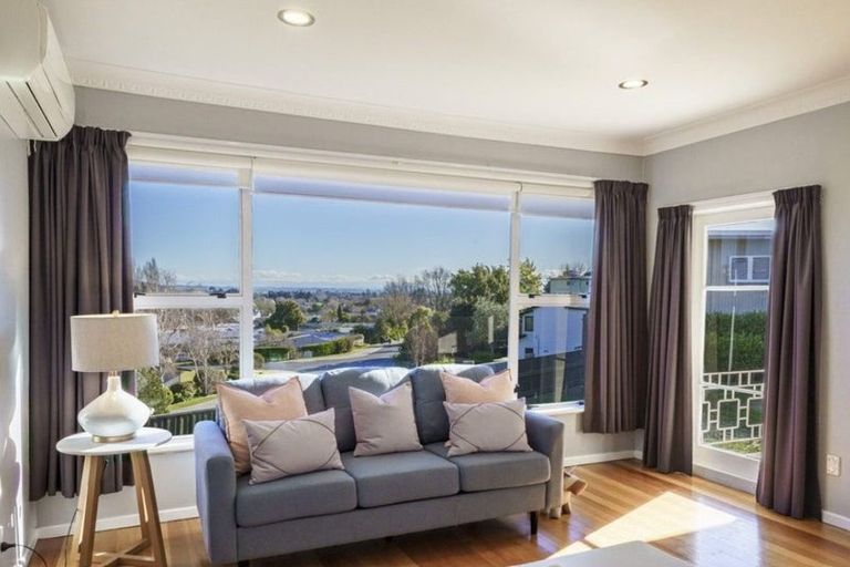 Photo of property in 37 Joll Road, Havelock North, 4130