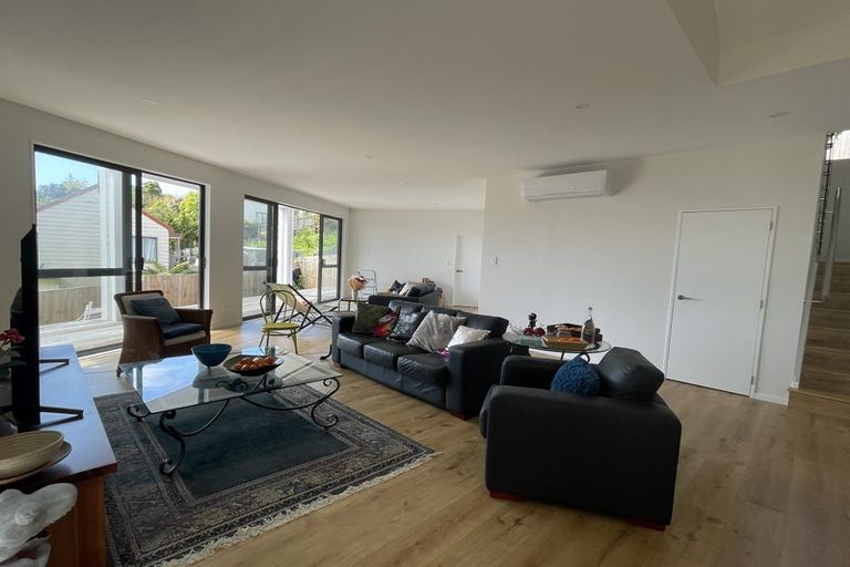 Photo of property in 35a Weetman Drive, Browns Bay, Auckland, 0630