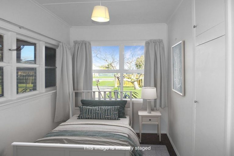Photo of property in 27 Roore Street, Foxton Beach, Foxton, 4815