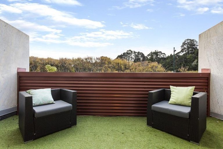 Photo of property in 28/5 Perekia Street, Albany, Auckland, 0632