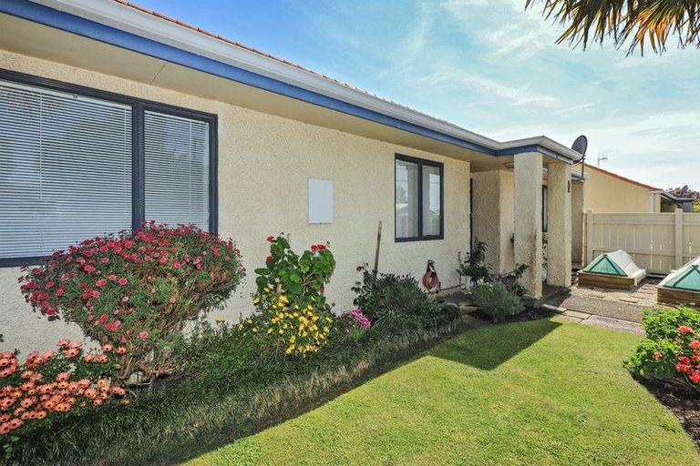 Photo of property in 2/1004 Waipuna Street, Mahora, Hastings, 4120