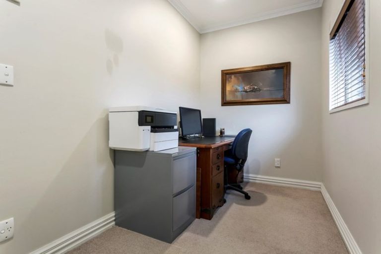 Photo of property in 30 Sheridan Crescent, Leamington, Cambridge, 3432