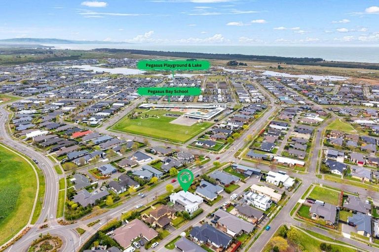 Photo of property in 127 Pegasus Boulevard, Pegasus, 7612