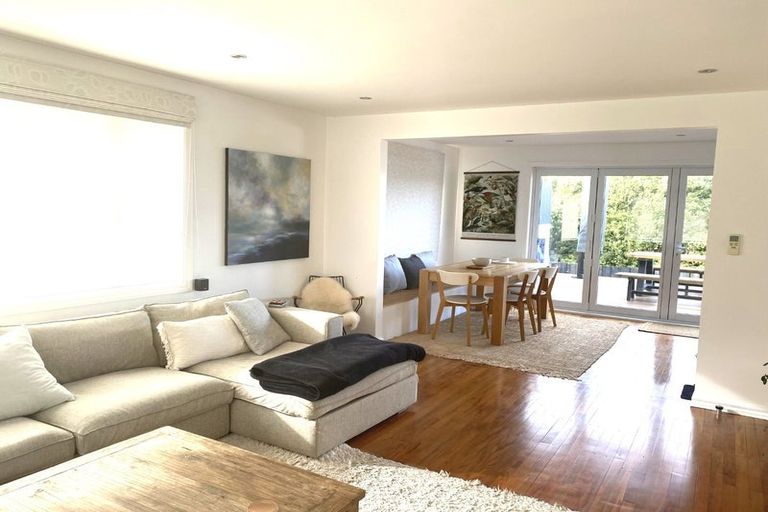 Photo of property in 76 Baylands Drive, Newlands, Wellington, 6037