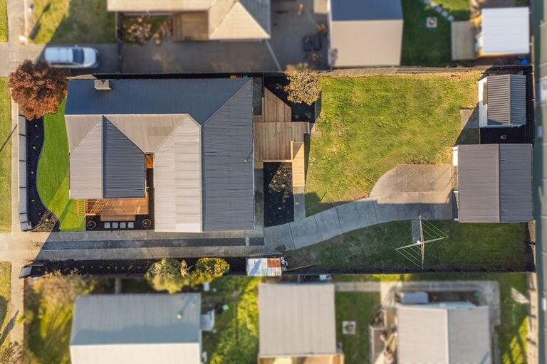 Photo of property in 20 Palmers Road, New Brighton, Christchurch, 8083