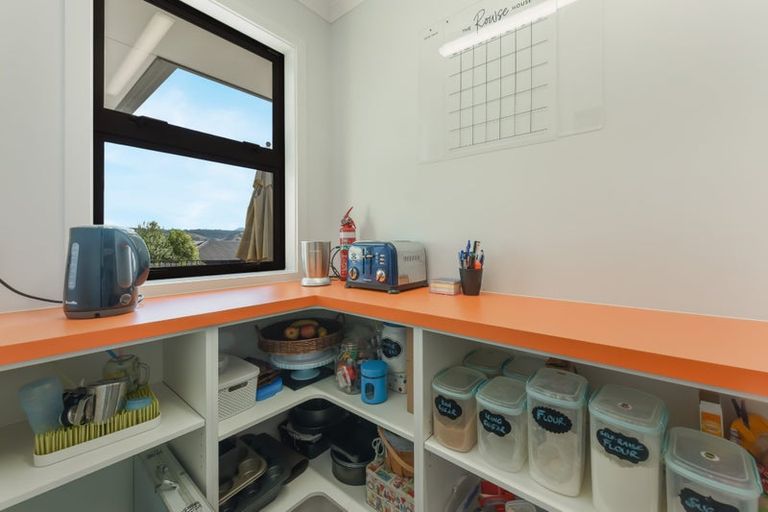 Photo of property in 60 Katania Heights, Brightwater, 7022