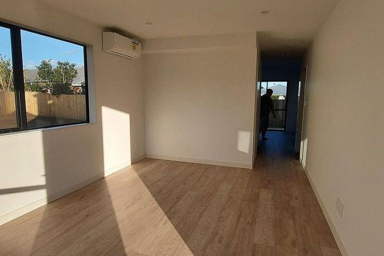 Photo of property in 29a Mackenzie Street, Te Atatu South, Auckland, 0610