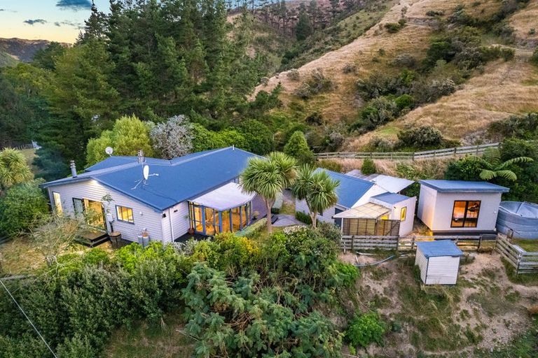 Photo of property in 1153 Paekakariki Hill Road, Paekakariki Hill, Porirua, 5381