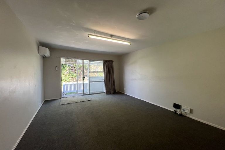 Photo of property in 2/98 Peverel Street, Riccarton, Christchurch, 8041