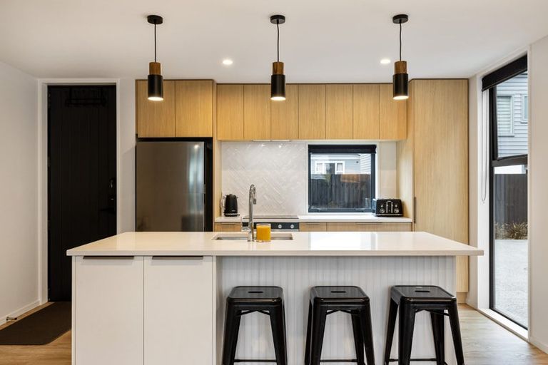 Photo of property in 2/12 Hume Street, Sydenham, Christchurch, 8023