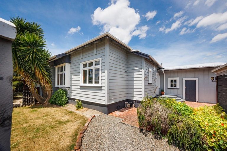 Photo of property in 110 Featherston Street, Takaro, Palmerston North, 4412