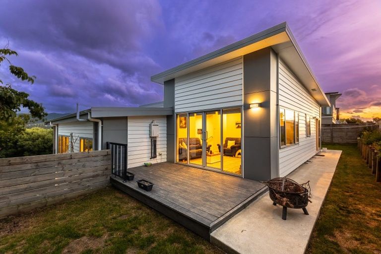 Photo of property in 21a Avion Terrace, Raumati Beach, Paraparaumu, 5032
