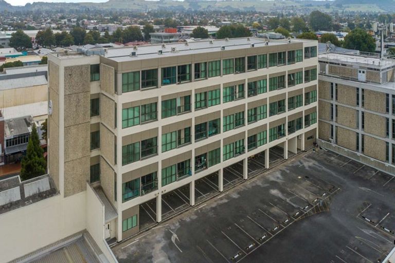 Photo of property in 1193 Hinemoa Street, Rotorua, 3010