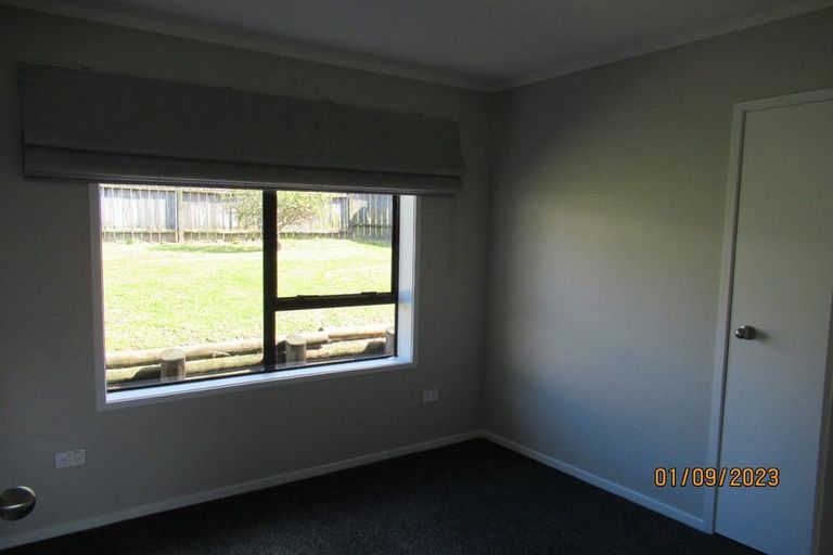 Photo of property in 10 Ebony Place, Massey, Auckland, 0614