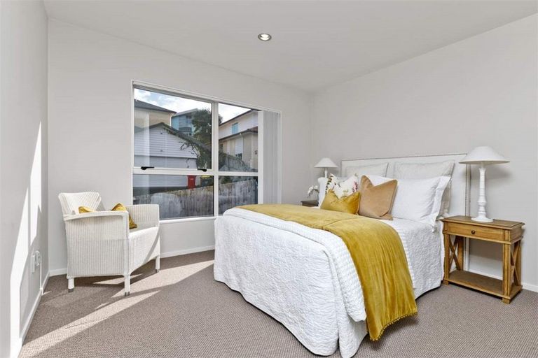 Photo of property in 85 Hugh Green Drive, Pinehill, Auckland, 0632