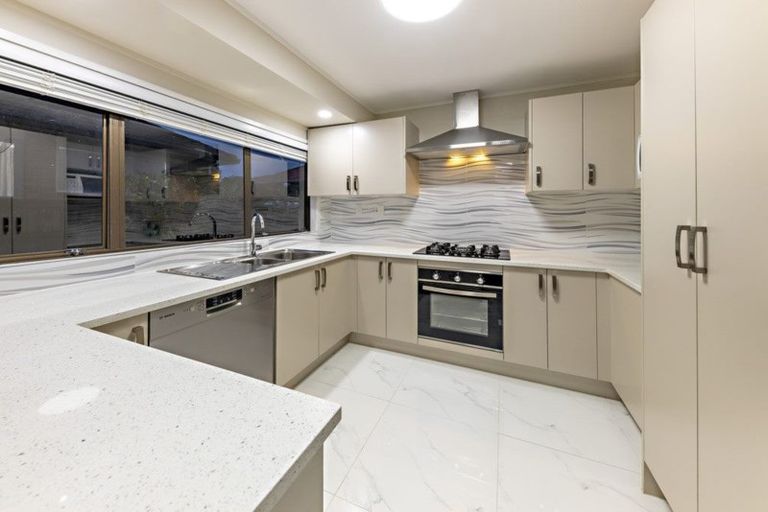 Photo of property in 2/136 Rangitoto Road, Papatoetoe, Auckland, 2025