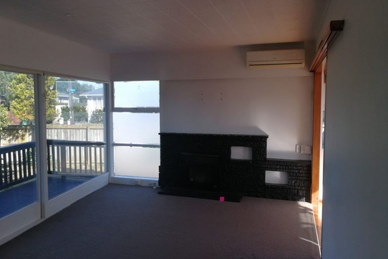 Photo of property in 2 Challinor Street, Pakuranga, Auckland, 2010