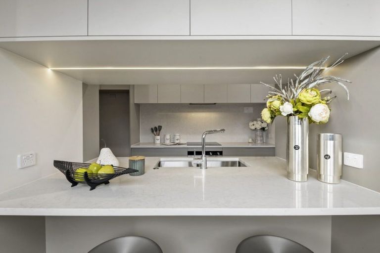 Photo of property in 32 Yellow Pear Lane, Karaka, 2578