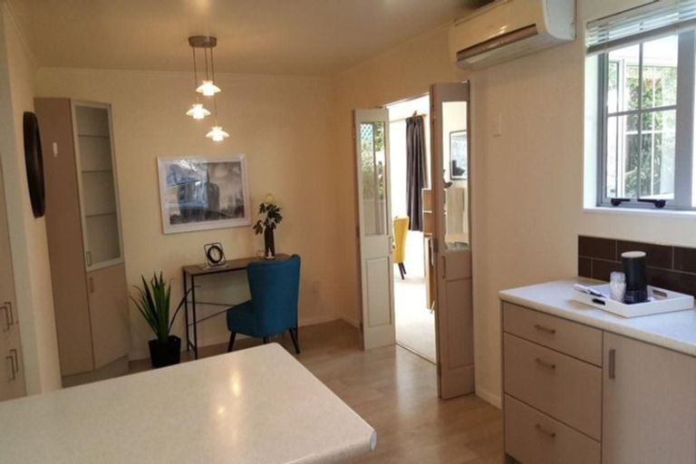 Photo of property in 148 Mark Avenue, Grenada Village, Wellington, 6037