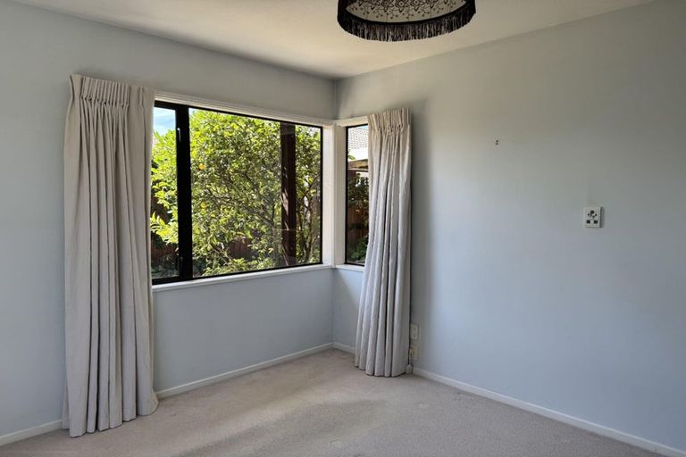 Photo of property in 2/38 Beauford Place, Parklands, Christchurch, 8083