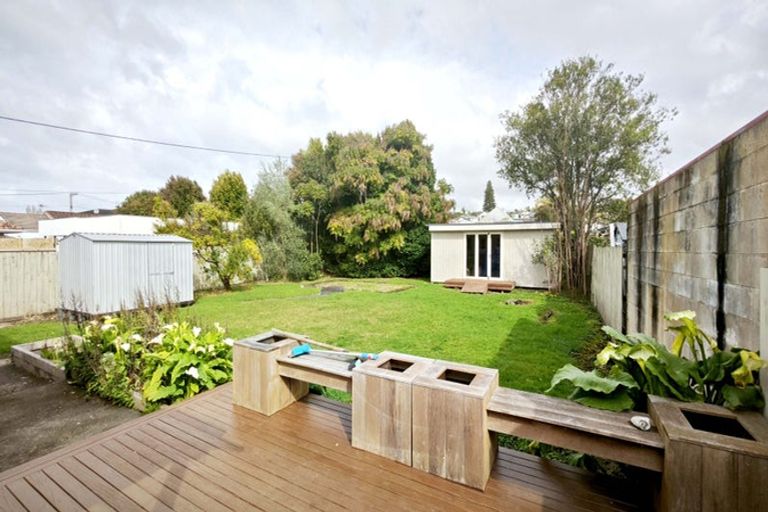 Photo of property in 85 Nile Road, Milford, Auckland, 0620