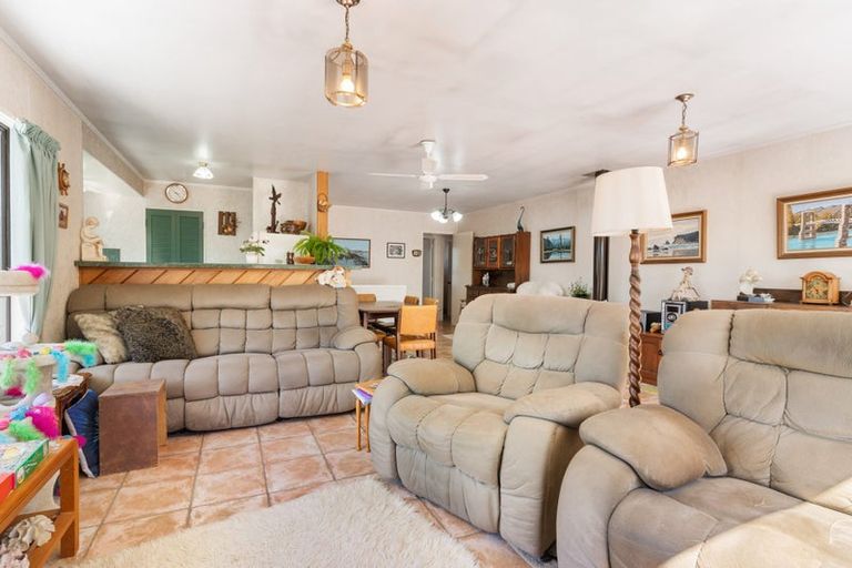 Photo of property in 132 Isabel Street, Whangamata, 3620