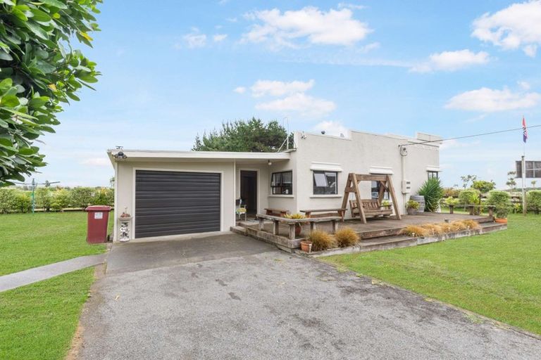 Photo of property in 4 Bishops Road, Ohau, Levin, 5570