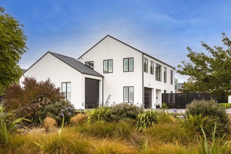 Photo of property in 59 Waterstock Way, Parklands, Christchurch, 8083
