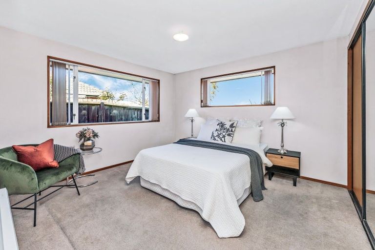 Photo of property in 1/5 Showgate Avenue, Sockburn, Christchurch, 8042