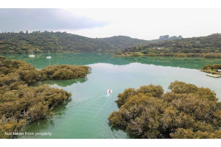 Photo of property in 15 Quinces Landing, Kerikeri, 0293