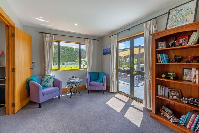 Photo of property in 1217 Hoskyns Road, Kirwee, Christchurch, 7671