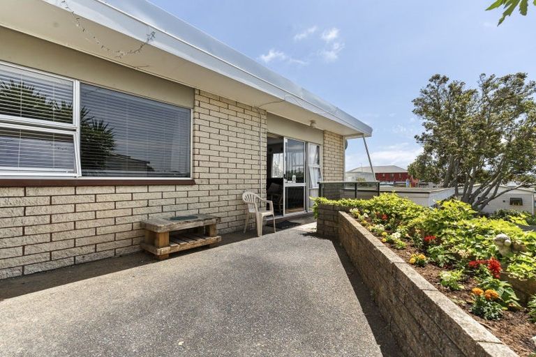 Photo of property in 2/194 Powderham Street, New Plymouth, 4310