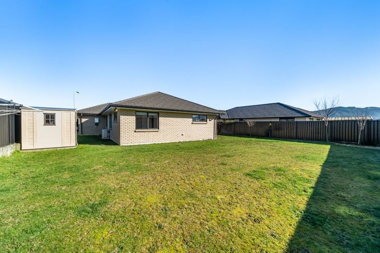 Photo of property in 16 Te Punga Road, Wallaceville, Upper Hutt, 5018