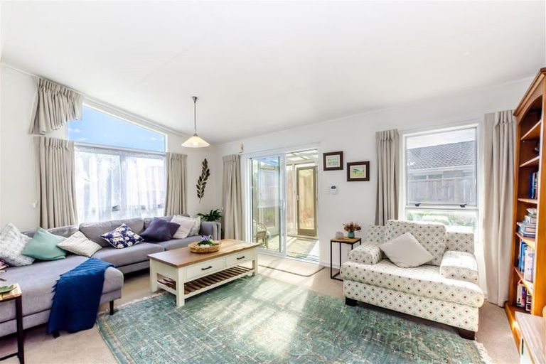 Photo of property in 110 Hillcrest Road, Raumati Beach, Paraparaumu, 5032